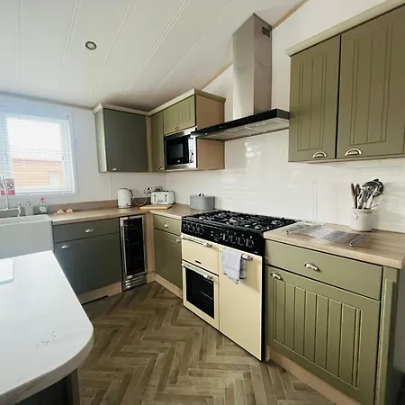 Hedgerow With Hot Tub Casa de Férias